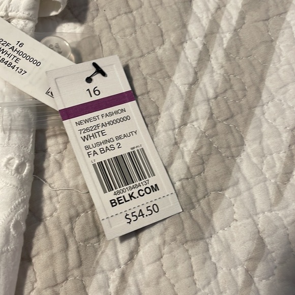 NWT Crown & Ivy White Eyelet Shorts 16 - Picture 5 of 13